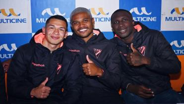 ALWAYS READY Vs. BLOOMING en la Radio 