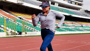 Angela Castro busca la marca mínima para competir en el Iberoamericano y Panamericano de atletismo