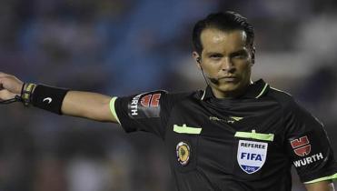 Árbitros para Oriente