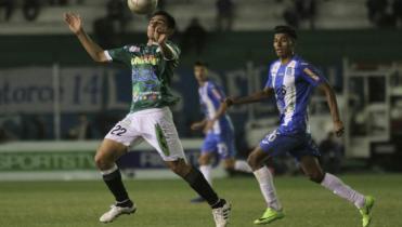 Blooming recibe a Petrolero
