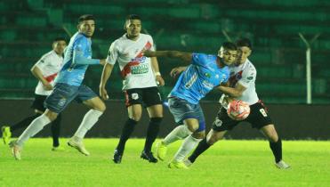 Blooming supera a Nacional sin problemas