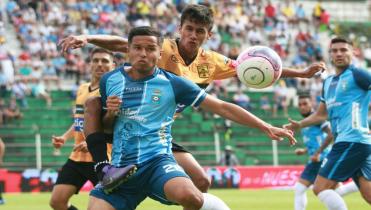 Blooming y Destroyers en Santa Cruz