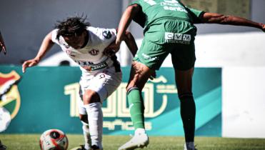 Bochorno y final de locura en Cochabamba