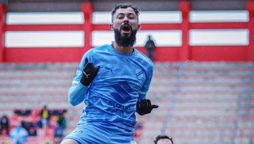 Bolívar aplastó a Always Ready