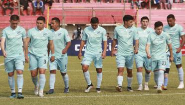 Bolívar con bajas para ir a Potosí