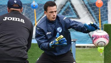 Bolívar prueba su debut