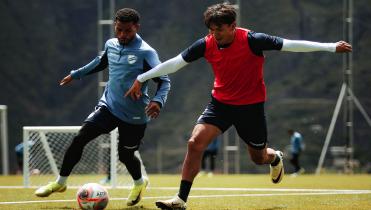 Bolívar volvió al trabajo de cara al clásico del viernes