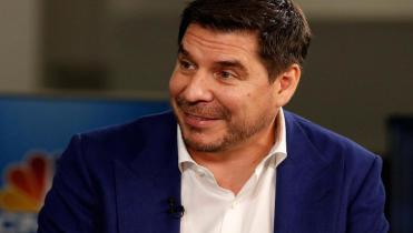 Claure debe twittear 