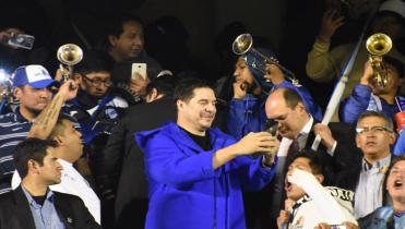 Claure puede llegar mañana