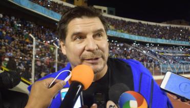 Claure quiere probar su VAR