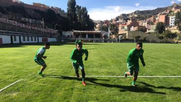 Clausen arma una ofensiva diferente