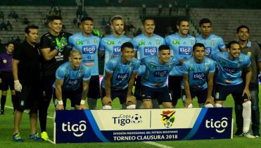 Concentrados en el santo