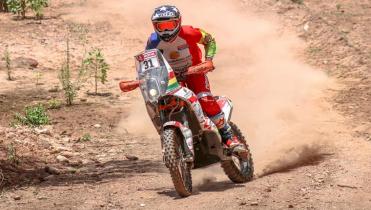 Día discreto para los nacionales en el Dakar