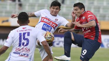 El Rojo con mejores notas que la U