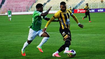 El Tigre gana y se mantiene en la pelea