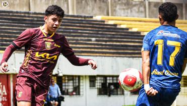 El Tigre perdió con Real Oruro esta mañana