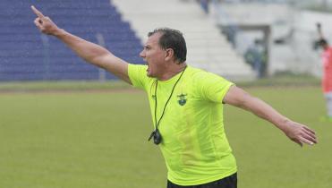 El Toro concentra para venir a La Paz