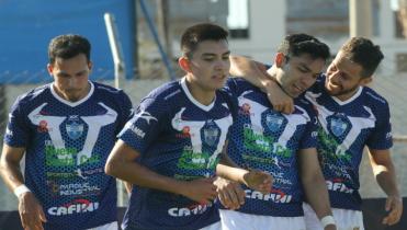 El Toro domó a Destroyers
