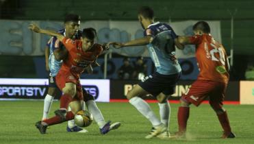 Empate en el Tahuichi