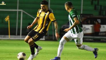 Empate en Santa Cruz 