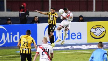 Guaraní vino, remontó y se llevó un punto de Potosí