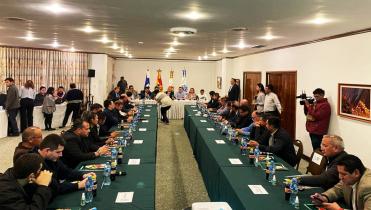 Hay que esperar un poco más 