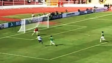 Hoy ataja el Pollo Arias