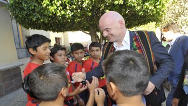 Infantino en la fiesta de la Conmebol