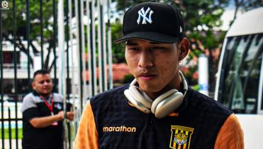 Jayson Chura con todo listo para irse a Grecia