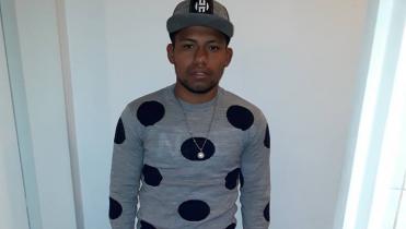 Joel va a Always Ready