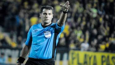 Jueces para el partido de Nacional Potosí y Blooming