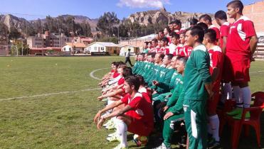 La selección boliviana se tomó la fotografía oficial 
