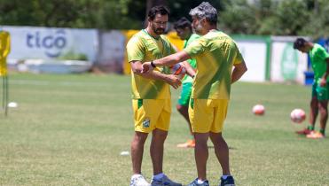La selección le afecta a Oriente