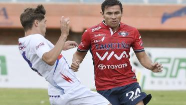 La U recibe al aviador