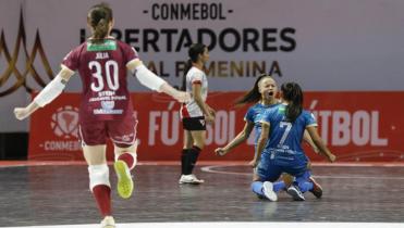 Las chicas no lograron el trofeo 