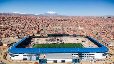 Luminarias en el estadio Municipal