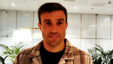 Matías Alonso visitó a The Strongest en Uruguay