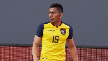 Mena alista su despedida de la selección ecuatoriana