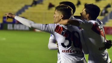 Nacional trabaja para seguir puntero