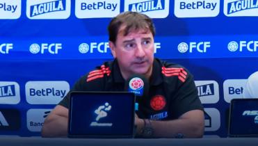 Néstor Lorenzo denuncia espionaje en las prácticas de la selección colombiana