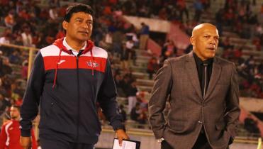 No quiere dejar la punta