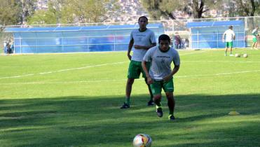 Oriente Petrolero viajó por el milagro