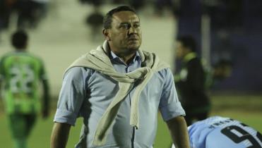 Pérez deja Aurora