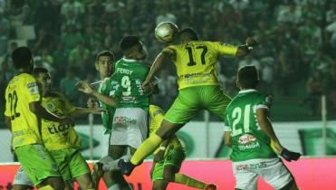 Petrolero saca un punto