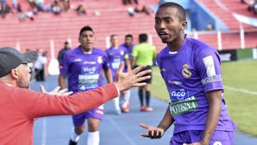 Real con variantes a La Paz