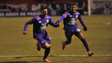 Real Potosí se hace fuerte