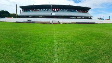 Real Santa Cruz abre su casa para el fútbol