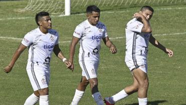 Real Santa Cruz no se resigna