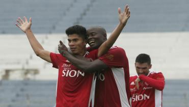 Royal Pari defenderá su primer puesto