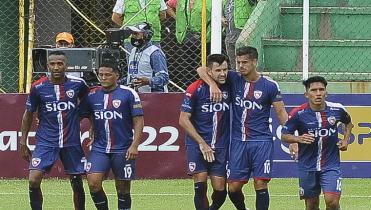 Royal Pari saltó a la segunda posición